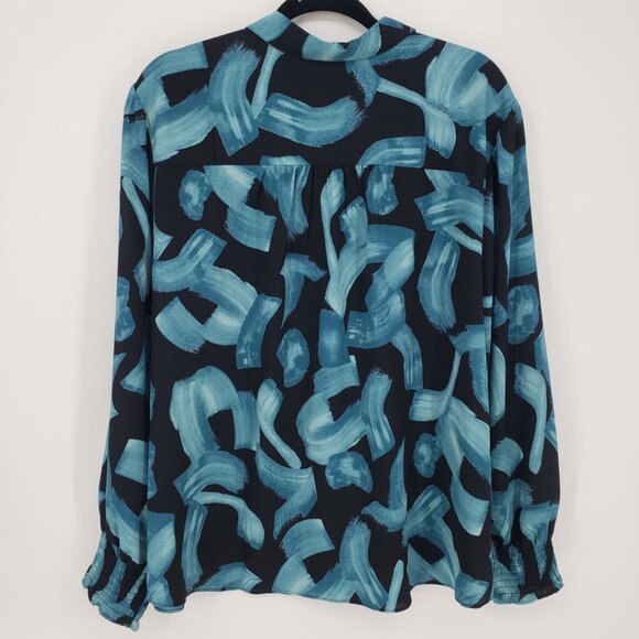 Chico's‎ Abstract Print Button Down Blouse Top 20 Long Sleeve  Blue Black - Picture 2 of 7